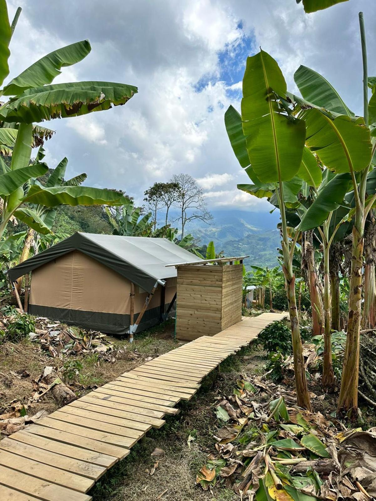 Glamping Jardin Hotel Bagian luar foto